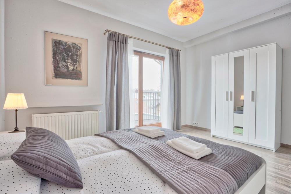 Family Apartment By Tyzenhauz Краков Экстерьер фото