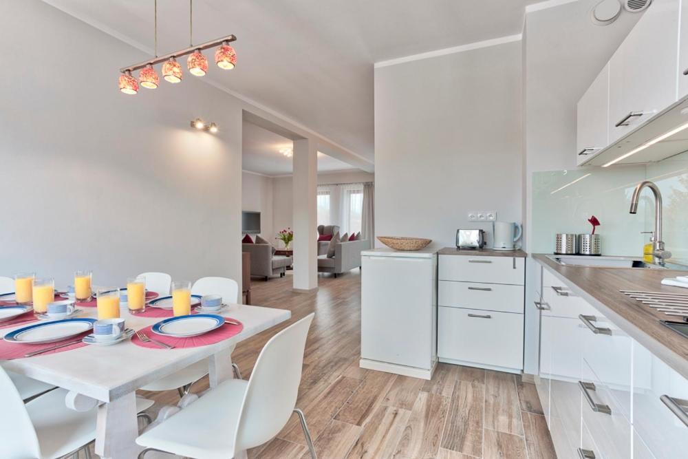 Family Apartment By Tyzenhauz Краков Экстерьер фото